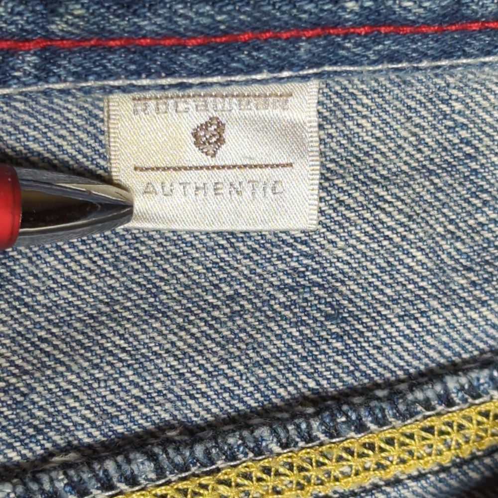 Vintage Y2K Baggy Rocawear‎ Blue Wide Leg Embroidered Jorts sz. 38W Hip Hop - Picture 9 of 16